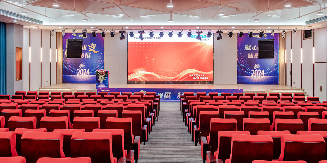 我们的办公环境